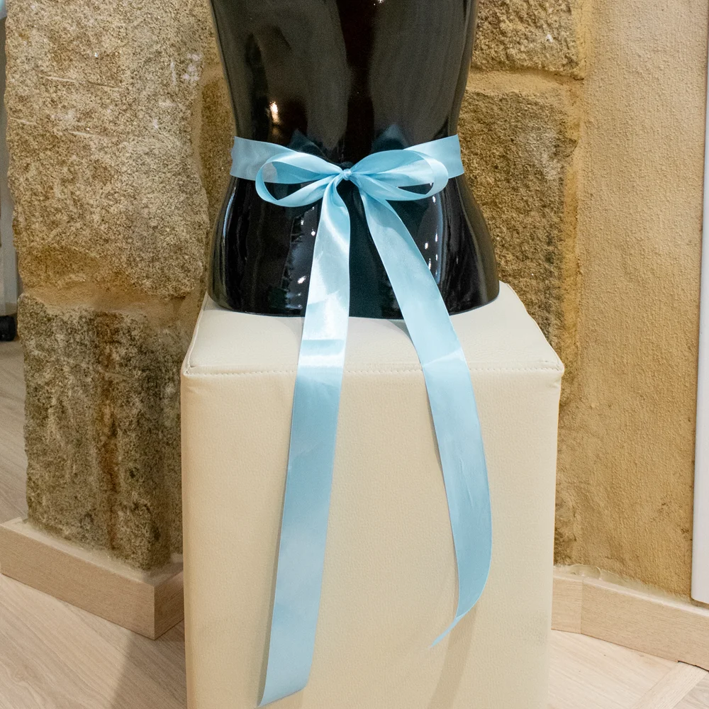 Parte trasera de fajin para mujer en color azul con liston Parte trasera de fajin para mujer en color azul con liston