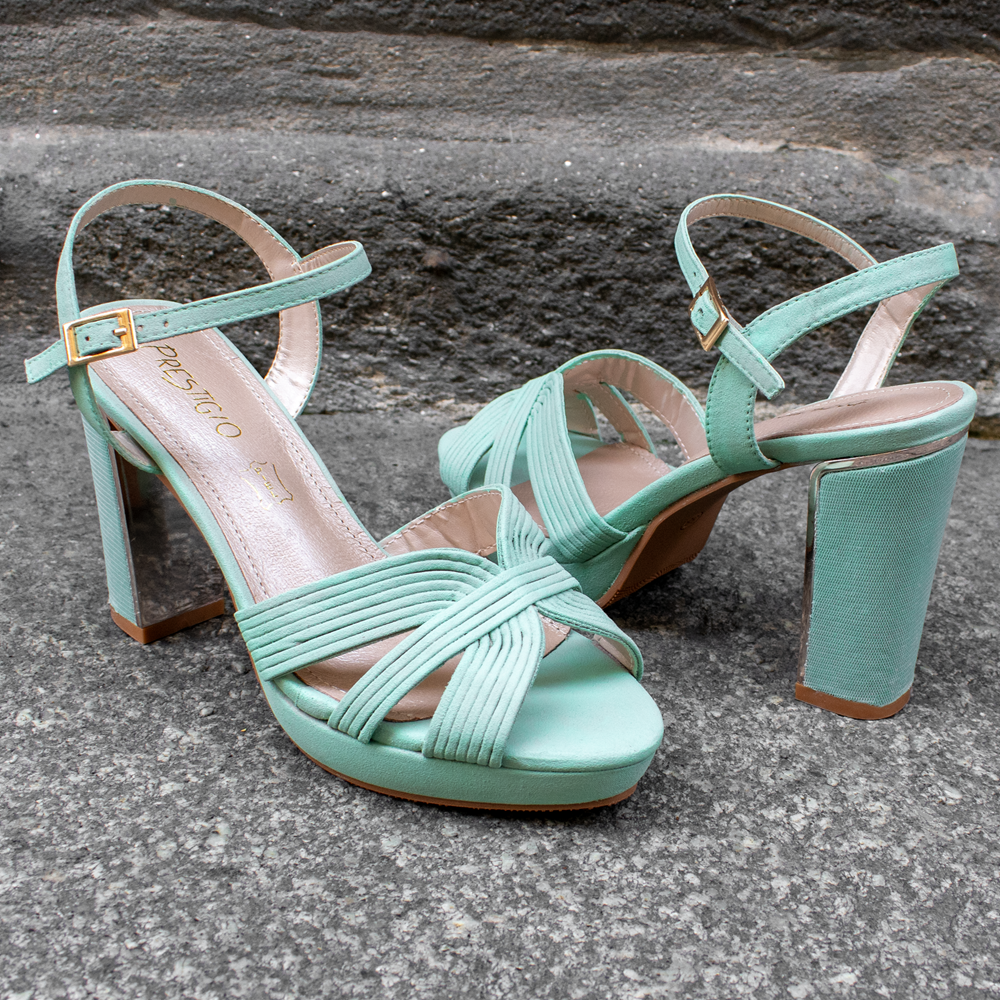 Sandalias para novia de tacon alto teñidas en verde menta Sandalias para novia de tacon alto teñidas en verde menta