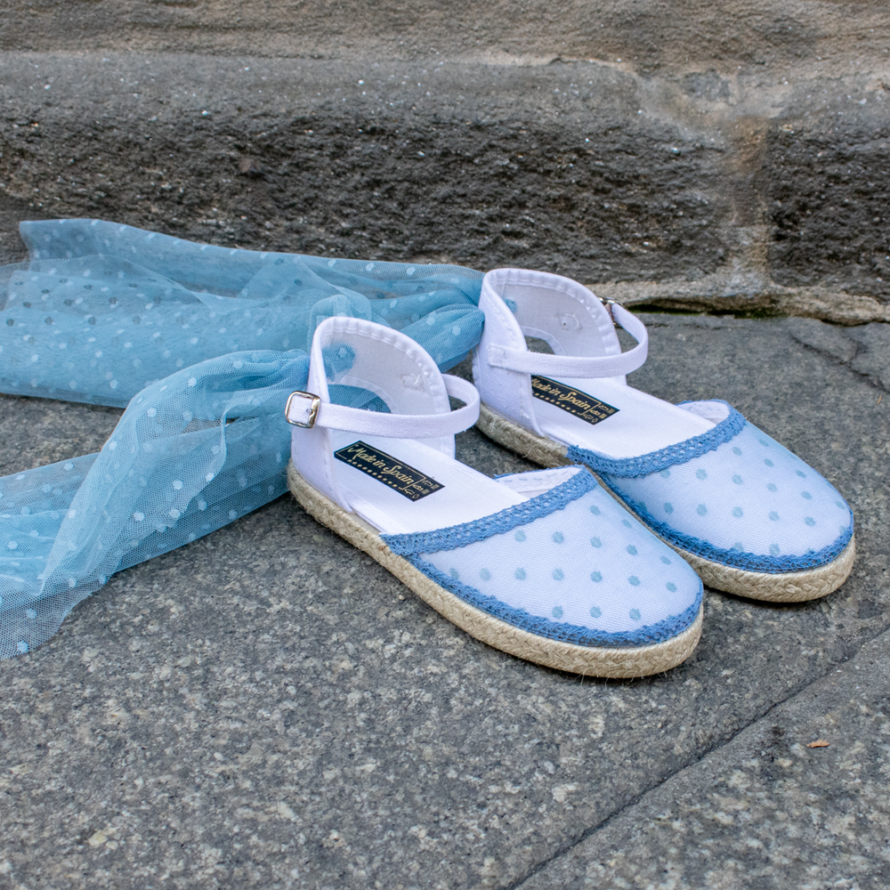 Alpargatas de niña personalizadas en color azul Alpargatas de niña personalizadas en color azul