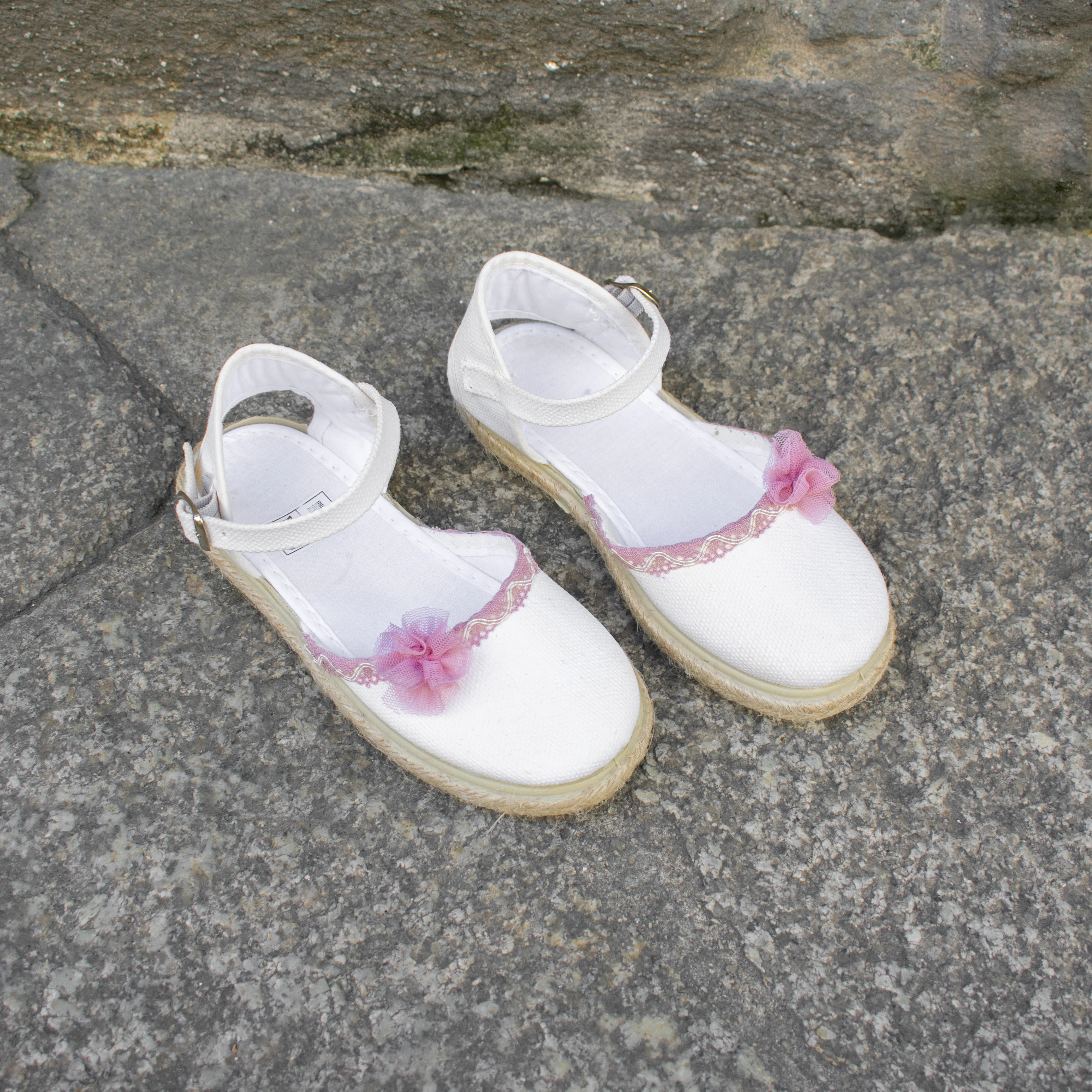Zapatilla de esparto para comunion en rosa Zapatilla de esparto para comunion en rosa