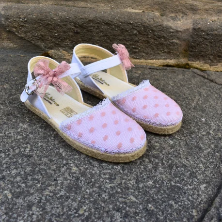 Alpargata de niña con tul rosa y lazo Alpargata de niña con tul rosa y lazo