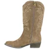 Bota campera piel serraje bordada tacón medio cremallera marrón taupe y marrón chocolate SS1985