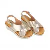 Sandalia Casual Kaola Mujer Beis Marron y Dorado Cuña en Piel Entrelazada 2451