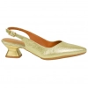 Zapato Salón Dorado Destalonado Tacón Bajo y Ancho Daniela Vega 2618 V