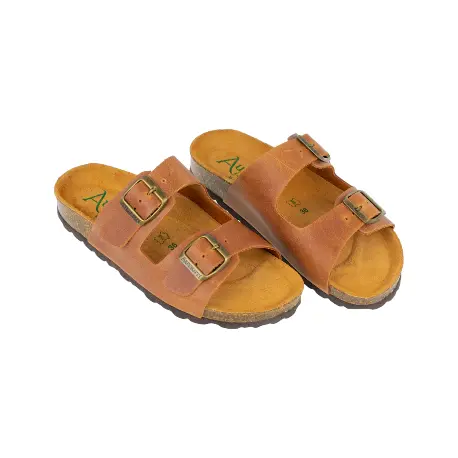 Sandalia Plana en Piel Marron con Hebillas