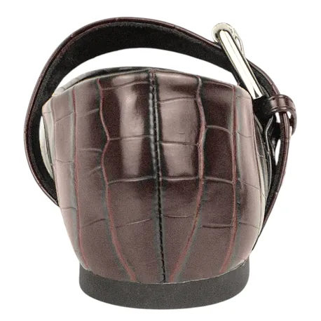Mercedita Grabada Plana Hebilla Ancha Corina M6585